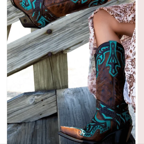 Black Star Women's Chocolate &Teal Boots
